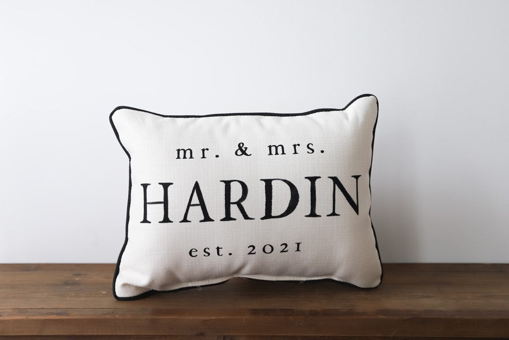 Serif Mr. and Mrs. Pillow - Lake Effect