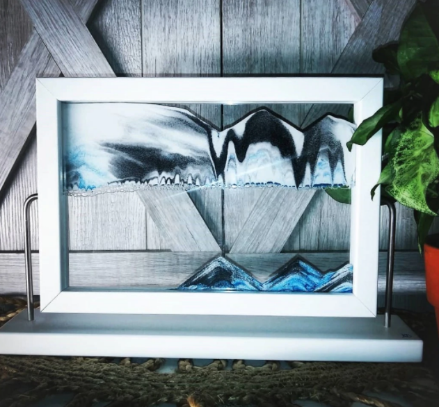 Window Diver Moving Sand Art - Lake Effect